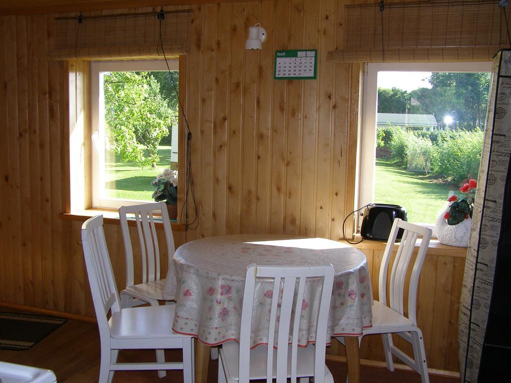 Treimani Puhkemaja Villa Ruang foto